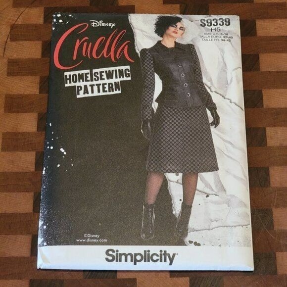 Simplicity 9339 - uncut - Disney Cruella - 6-14 - Picture 1 of 3